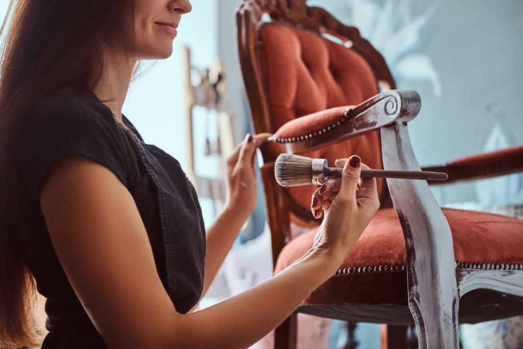 Čalúnenie nábytku: Keď sa tradičné remeslo stretáva s udržateľnosťou Čalúnenie nábytku: Keď sa tradičné remeslo stretáva s udržateľnosťou