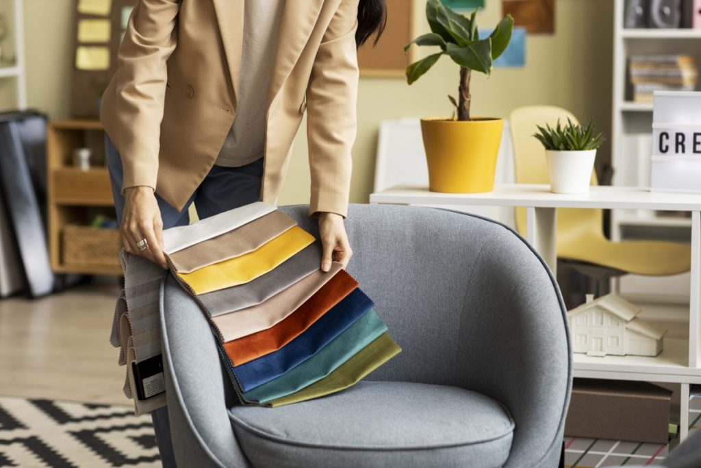 Čalúnenie nábytku: Keď sa tradičné remeslo stretáva s udržateľnosťou